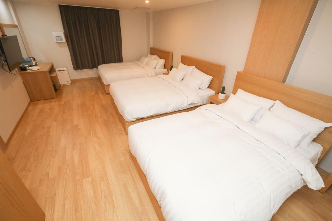 Daedunsan Hotel Wanju ภายนอก รูปภาพ